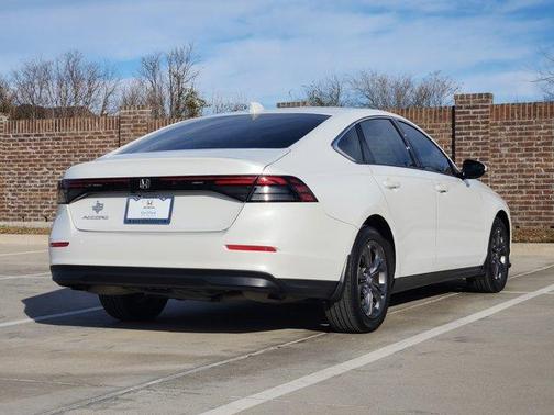 2023 Honda Accord EX