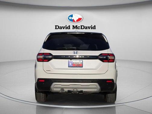 Platinum White Pearl 2023 Honda Pilot EX-L 8-Passenger