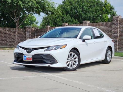 2019 Toyota Camry LE