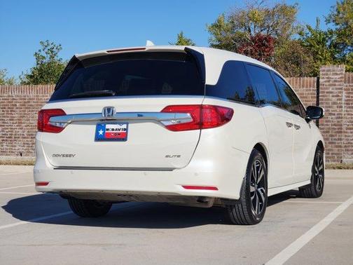 2019 Honda Odyssey Elite