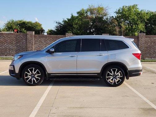 2022 Honda Pilot Touring 7-Passenger
