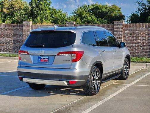 2022 Honda Pilot Touring 7-Passenger