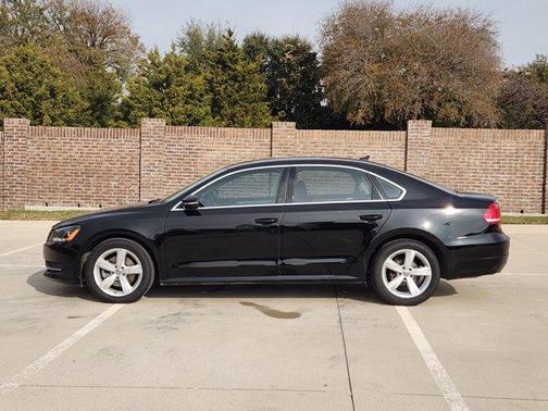 2012 Volkswagen Passat 2.5 SE