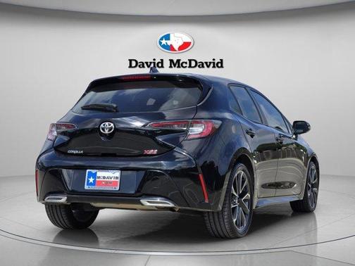 Midnight Black Metallic 2019 Toyota Corolla Hatchback XSE