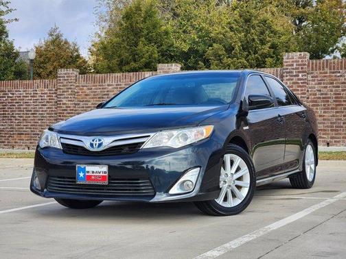 2013 Toyota Camry Hybrid XLE