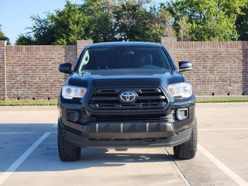 2019 Toyota Tacoma SR