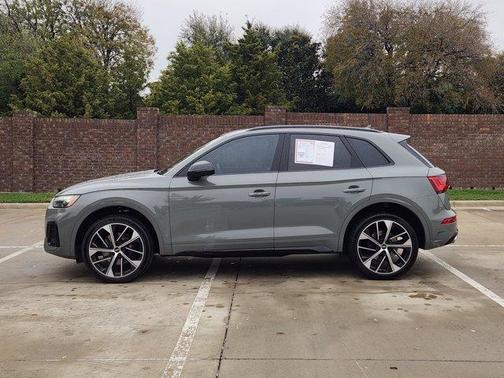 2022 Audi SQ5 3.0T Premium Plus