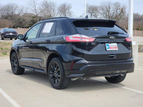 2022 Ford Edge SE