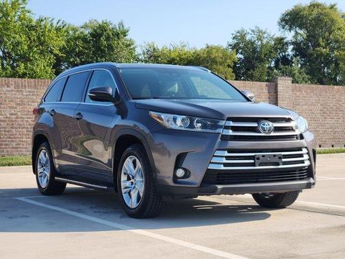 2017 Toyota Highlander Limited