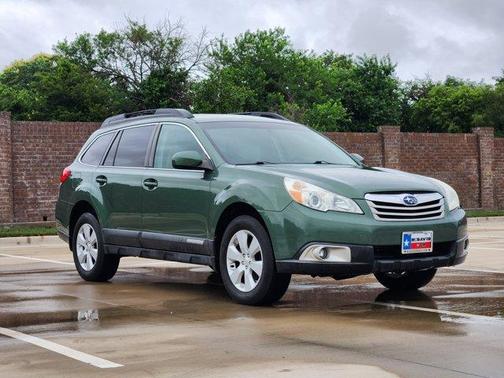 2010 Subaru Outback 2.5i Premium