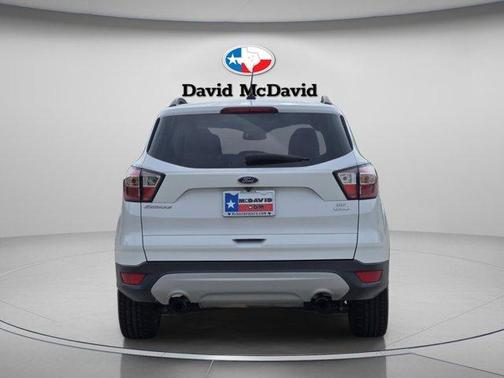 Oxford White 2018 Ford Escape SE