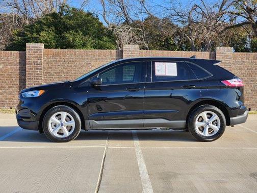 2022 Ford Edge SE