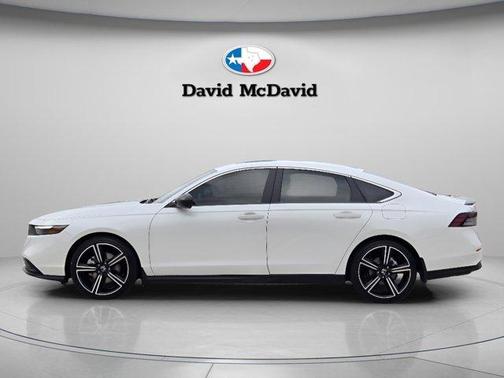 Platinum White Pearl 2023 Honda Accord Hybrid Sport