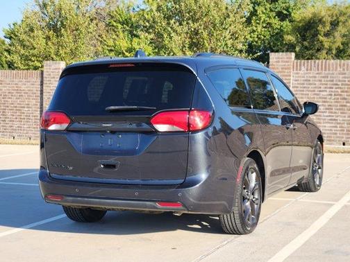 2019 Chrysler Pacifica Touring-L Plus
