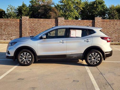 2020 Nissan Rogue Sport S