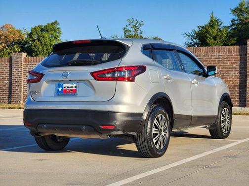 2020 Nissan Rogue Sport S