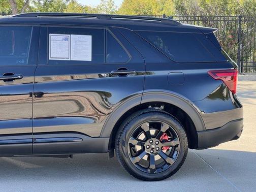 2024 Ford Explorer ST