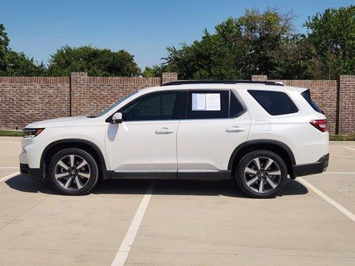 2023 Honda Pilot Touring