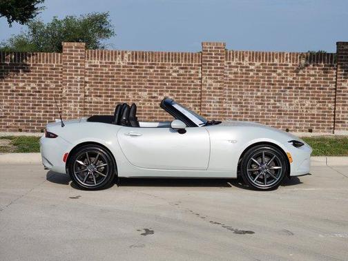2017 Mazda MX-5 Miata Grand Touring