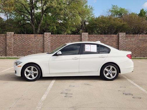 Alpine White 2015 BMW 320 i