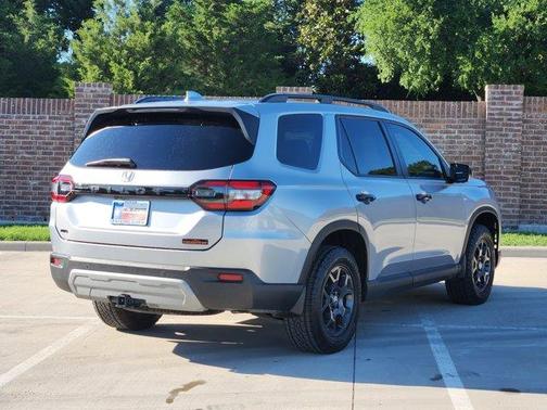 2025 Honda Pilot TrailSport