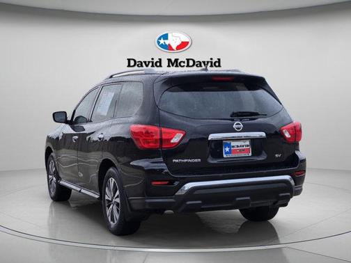 Magnetic Black 2017 Nissan Pathfinder SV