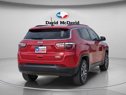 Redline Pearlcoat 2017 Jeep Compass Latitude