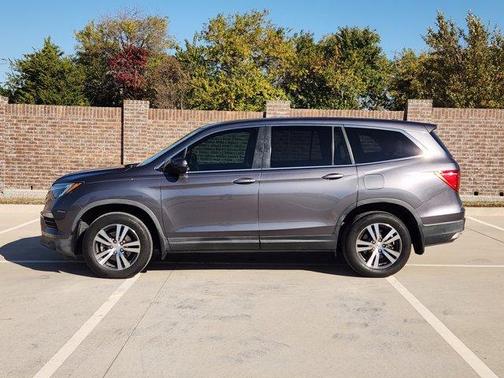 2017 Honda Pilot EX