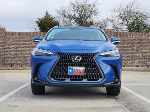 2022 Lexus NX 450h+ Luxury