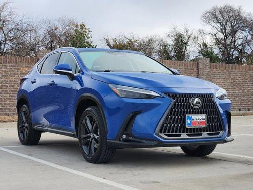 2022 Lexus NX 450h+ Luxury