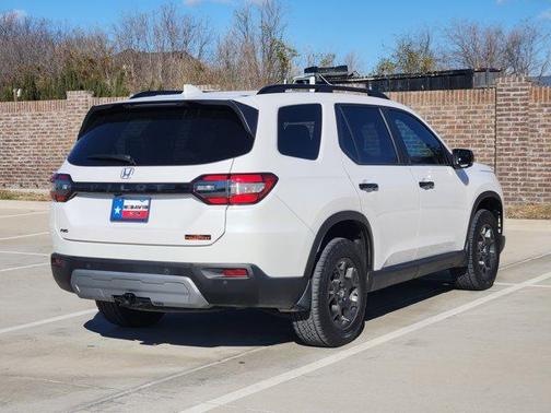 2023 Honda Pilot TrailSport