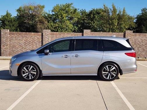 2020 Honda Odyssey Elite