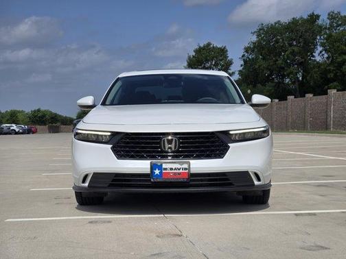 Platinum White Pearl 2023 Honda Accord EX