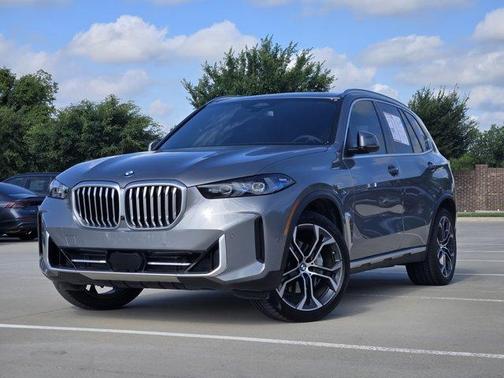 Gray Metallic 2025 BMW X5 xDrive40i