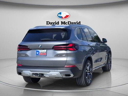 Gray Metallic 2025 BMW X5 xDrive40i