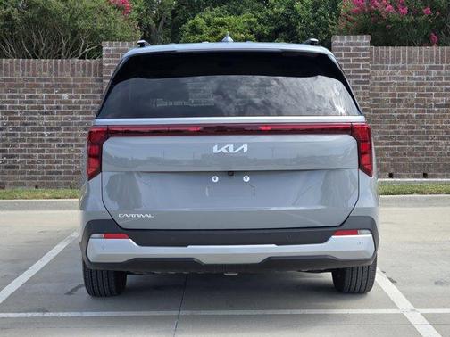 2025 Kia Carnival EX