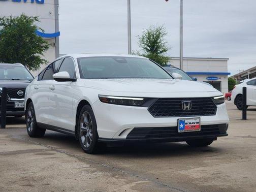 Platinum White Pearl 2023 Honda Accord EX