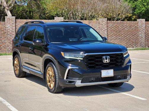 2024 Honda Pilot Touring