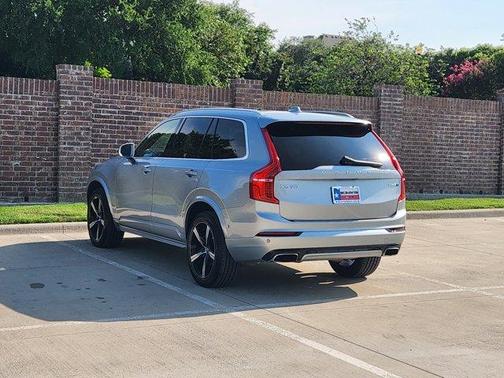 2019 Volvo XC90 T6 R-Design