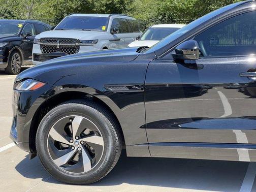 2025 Jaguar F-PACE P250 R-Dynamic S