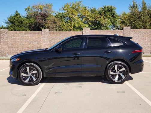 2025 Jaguar F-PACE P250 R-Dynamic S