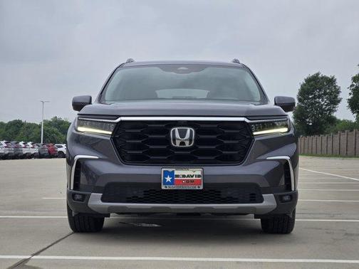 Modern Steel Metallic 2023 Honda Pilot Elite