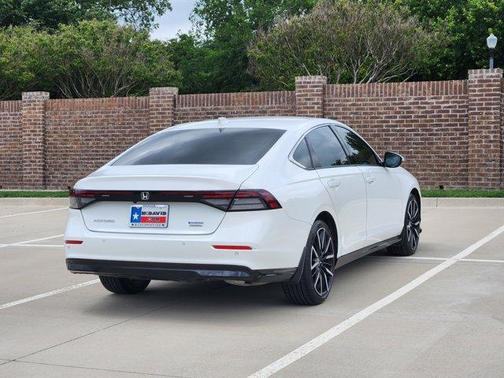 2024 Honda Accord Hybrid Touring