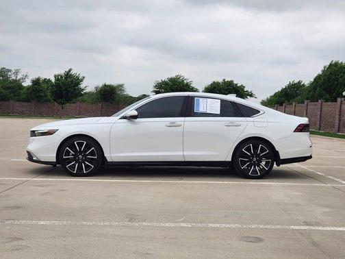 2023 Honda Accord Hybrid Touring