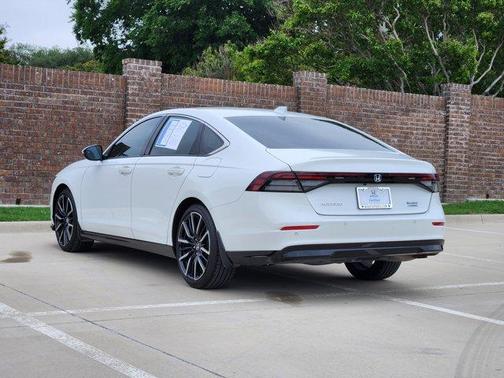 2023 Honda Accord Hybrid Touring