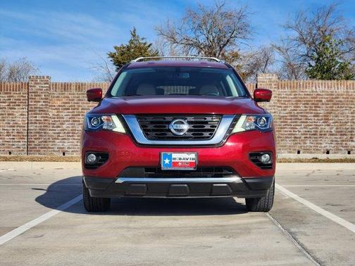 2020 Nissan Pathfinder SL
