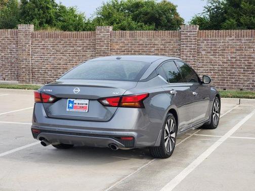 2020 Nissan Altima 2.5 SV