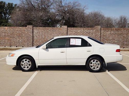 2001 Toyota Camry LE