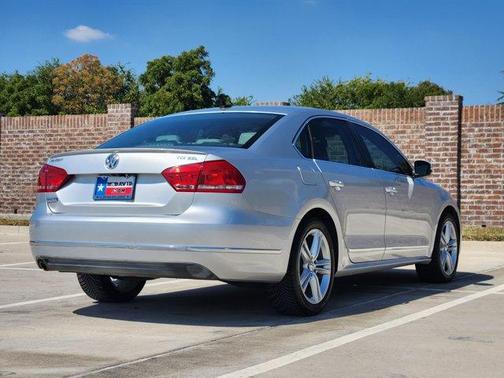 2014 Volkswagen Passat 2.0L TDI DSG SEL Premium