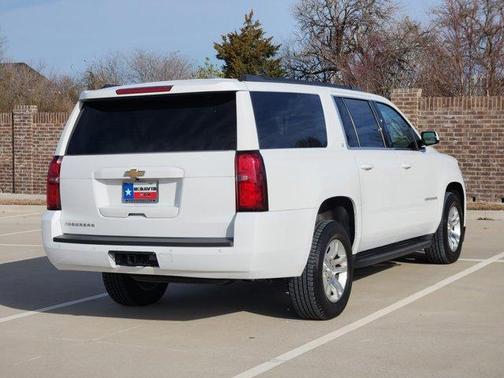 2017 Chevrolet Suburban LT